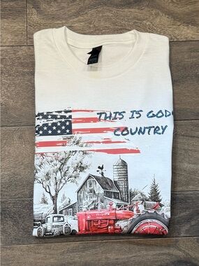 Patriotic Tractor Graphic Tee - handcrafted 100% cotton gilden